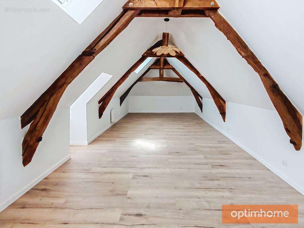 Mouy – grand t4 de 106 m² rénové – 3 chambres – dpe c – 2 stationnements - photo 5