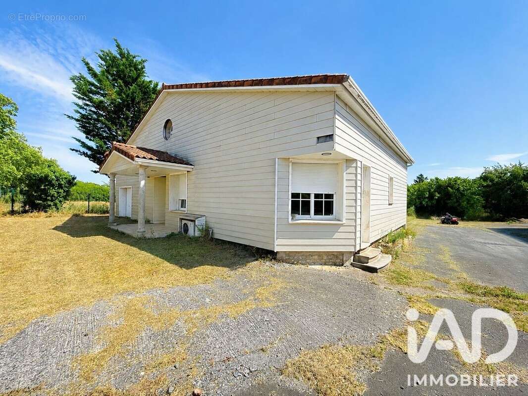 Photo 2 - Maison à BERNAY-SAINT-MARTIN