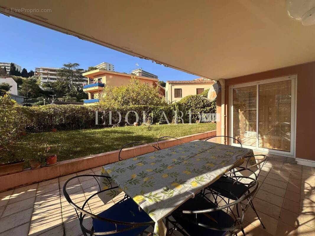 Appartement à ROQUEBRUNE-CAP-MARTIN