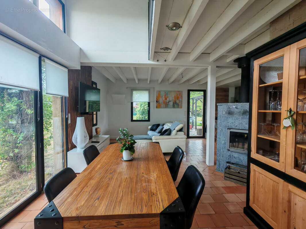 Maison à LA ROUXIERE