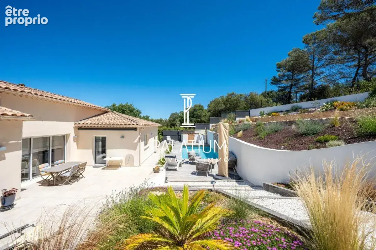 Maison à PEYROLLES-EN-PROVENCE