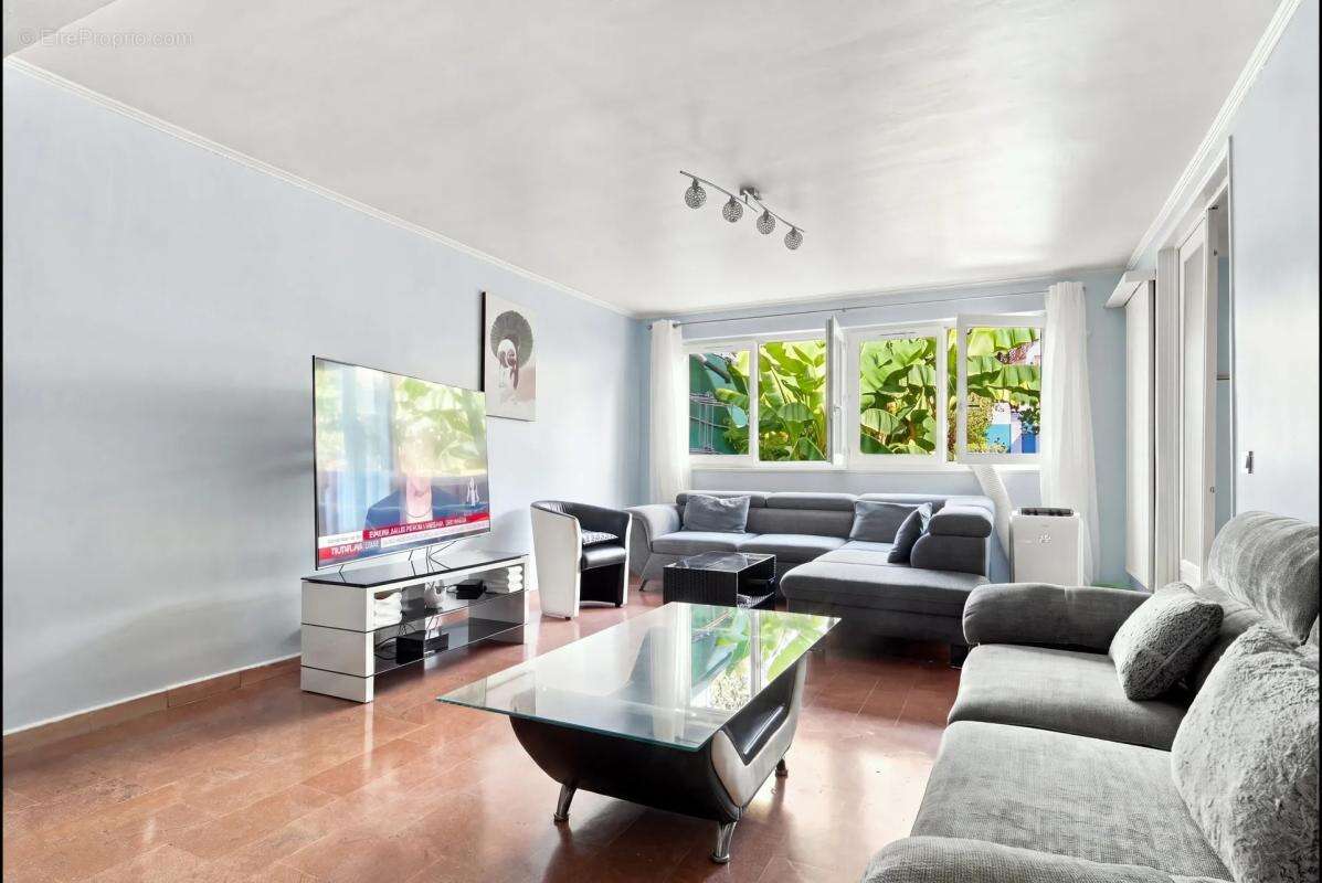 Maison de 5 pièces de 129 m² à Alfortville - photo 2