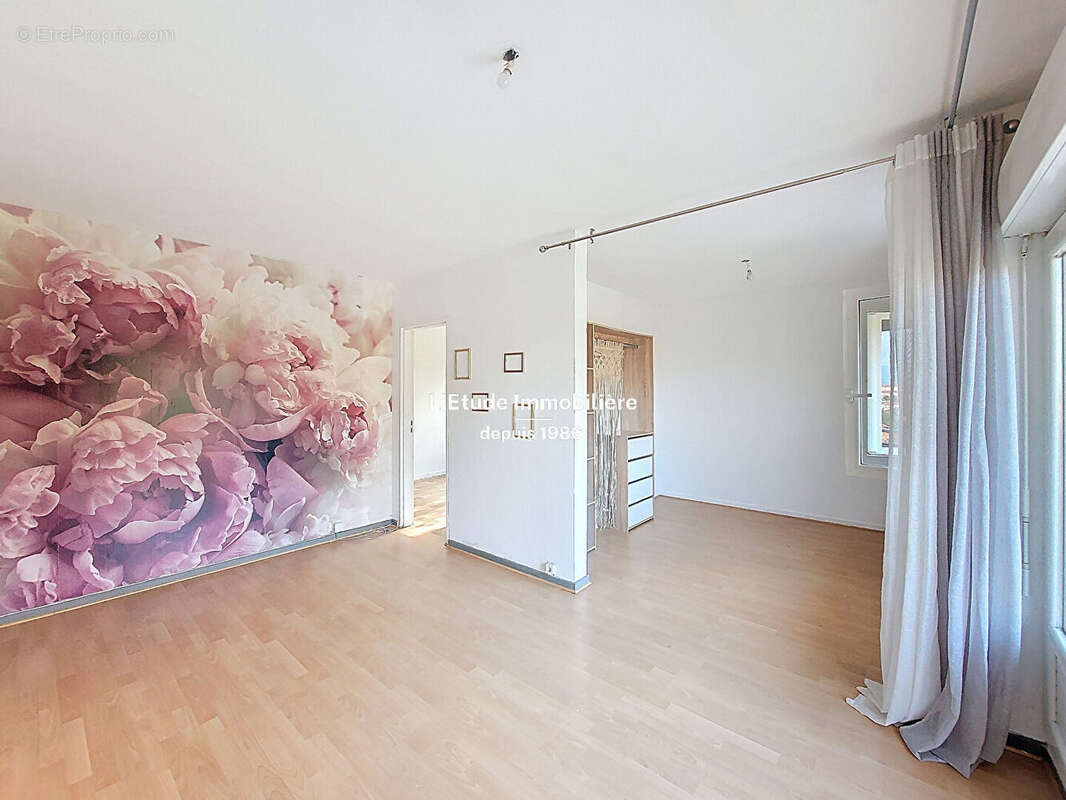 Appartement à RILLIEUX-LA-PAPE