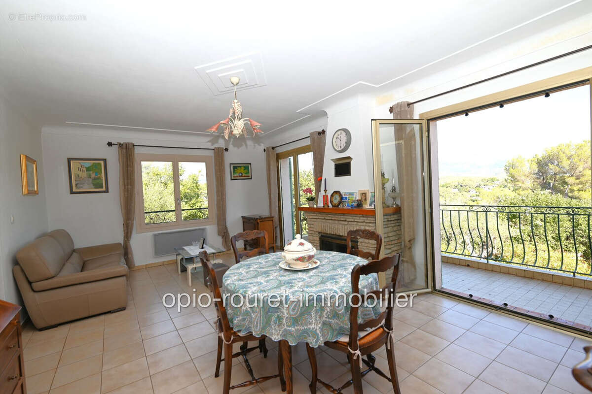 Maison 88 m² à Roquefort-Les-Pins  - photo 7