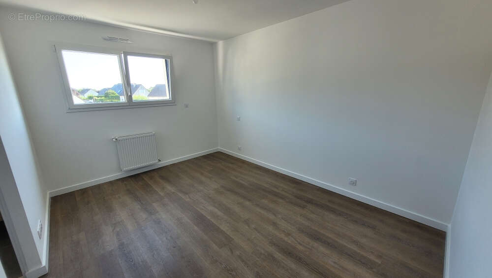 A 2 pas des commerces maison  contemporaire récente de 5 pièces principales 116 m² habitables, grand garage, terrain 373m² - photo 7