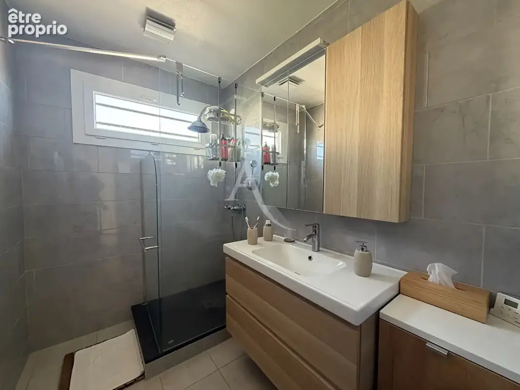 Maison de 144 m2 sur 610 m2 avec deux appartements - photo 4
