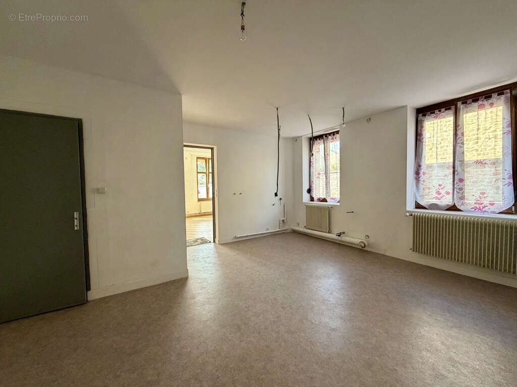 Maison 5 pièce(s)- 131m² - vivier-au-court - photo 5