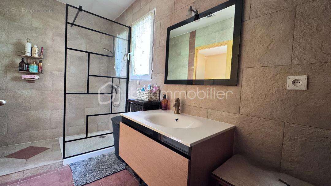 ACHAT Maison de 3 chambres avec vue panoramique sur la vallée à 83143 Le Val - photo 8
