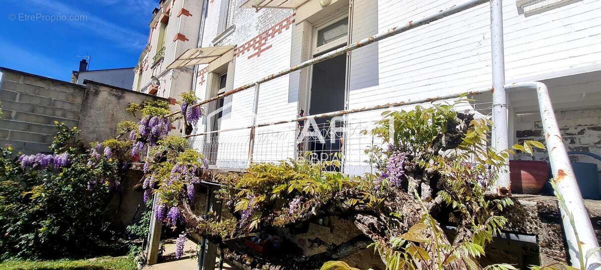 Photo 2 - Maison à SAINT-JUNIEN