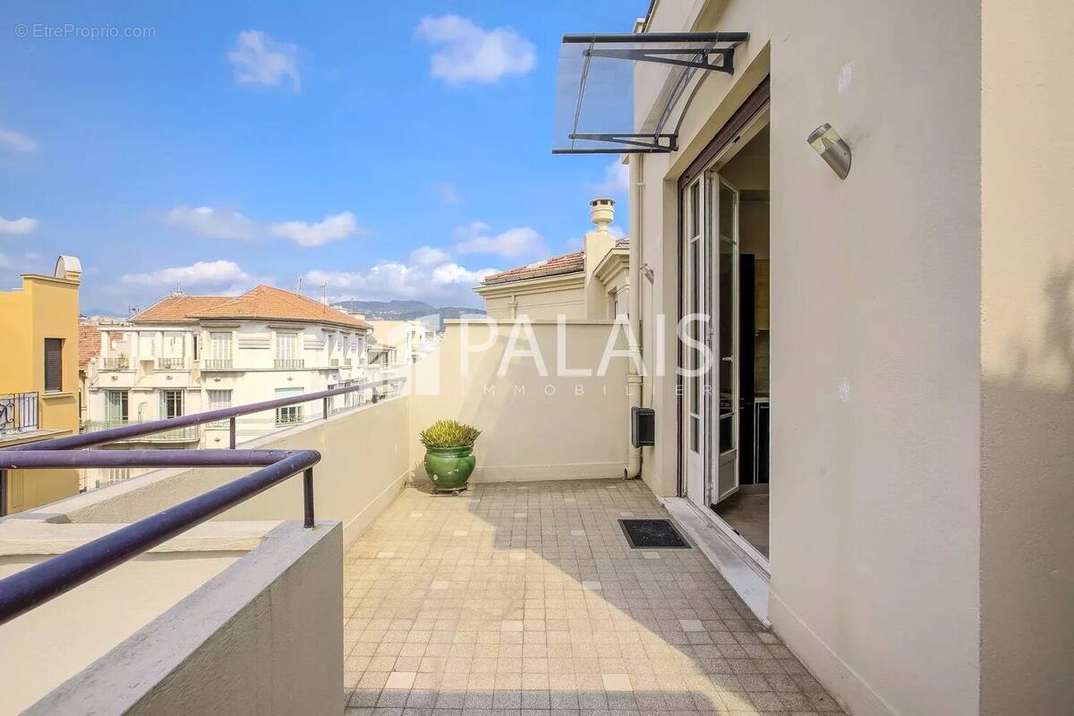 Appartement à NICE