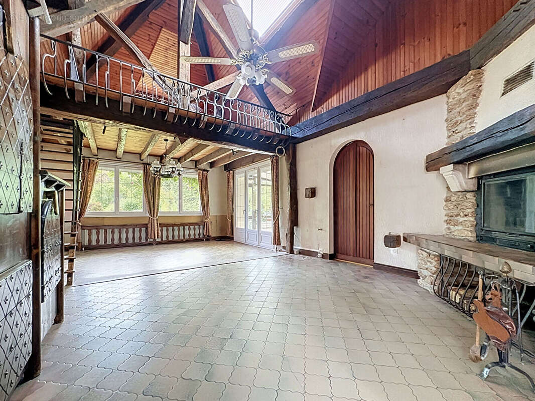 Maison Montlouis Sur Loire 6 pièce(s) 122 m2 - photo 2