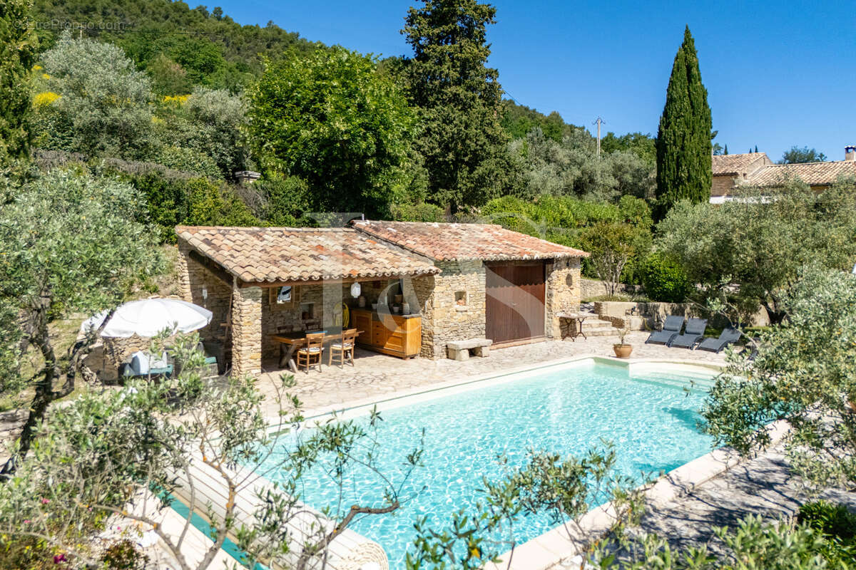 Maison à VAISON-LA-ROMAINE