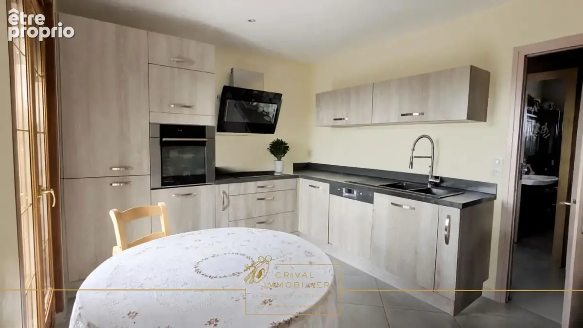 Un superbe plain-pied de 123 m2 habitables avec vue dégagée sur les champs - photo 3
