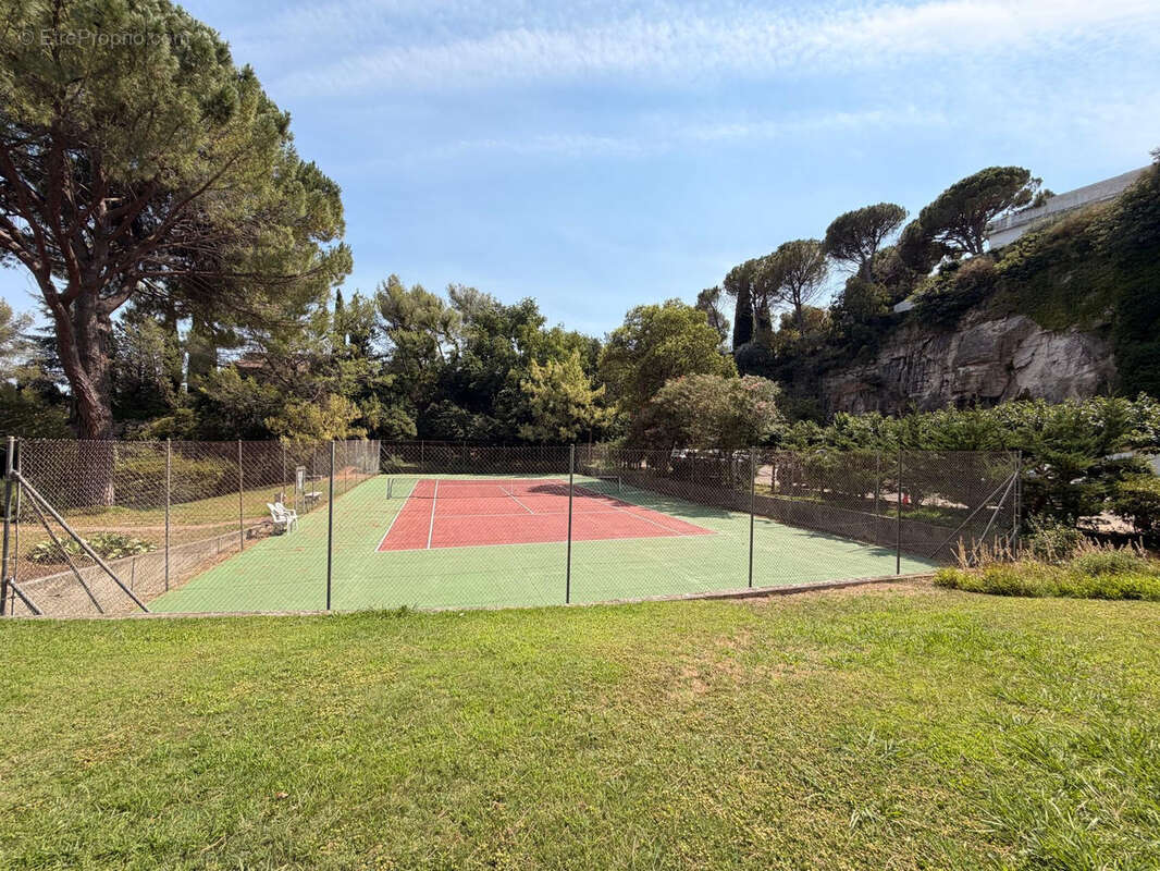 NIMES LA CIGALE Superbe appartement 5 pièces de 117 m2 avec terrasses, piscine, tennis - photo 21