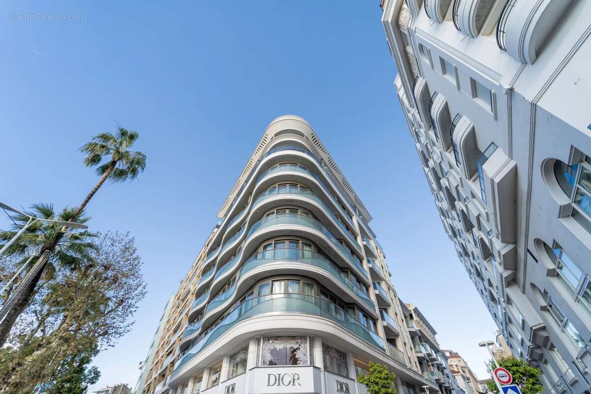 Grand Luxe au centre de Cannes en face du Palais des Festivals - photo 13