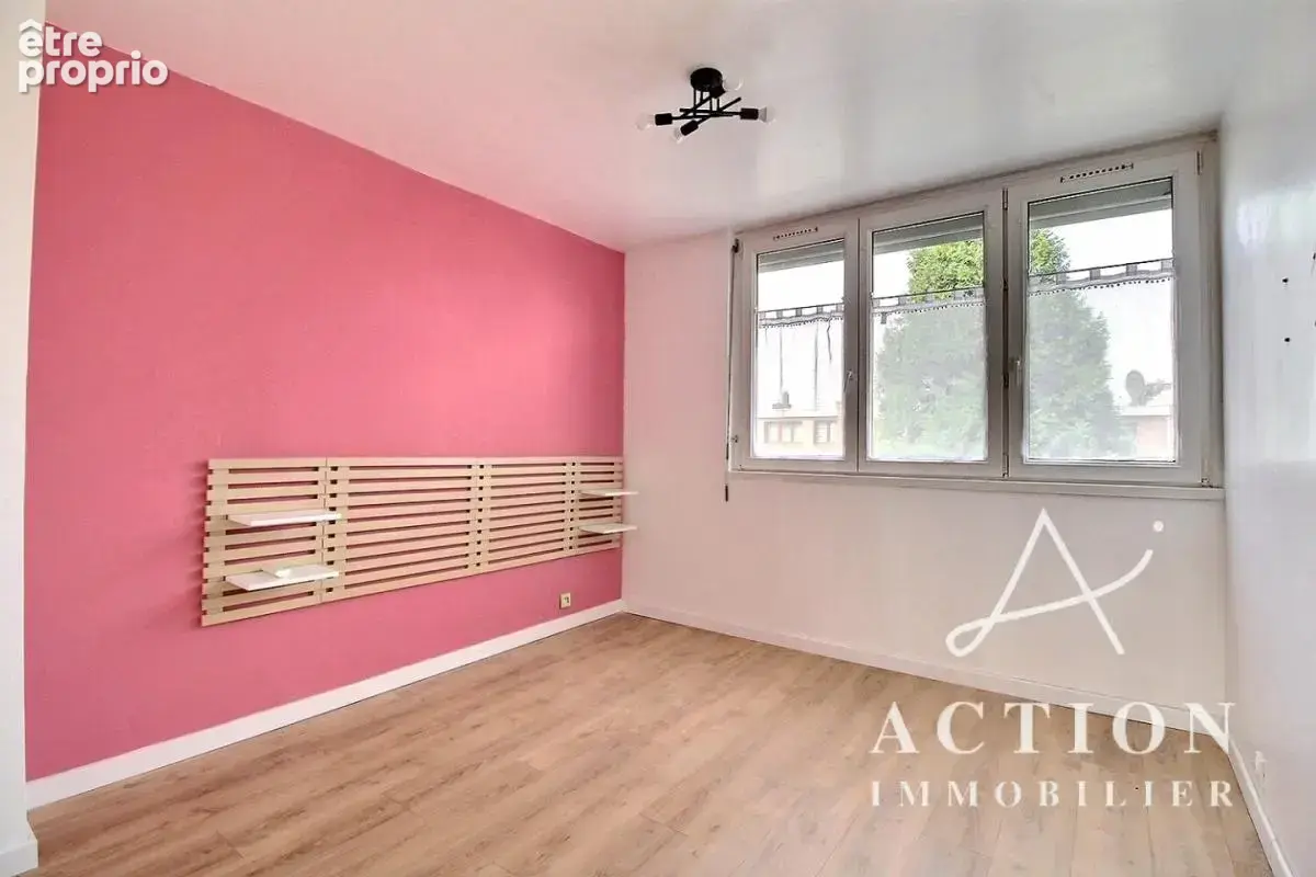 Maison 4 chambres - garage - partie locative - photo 7