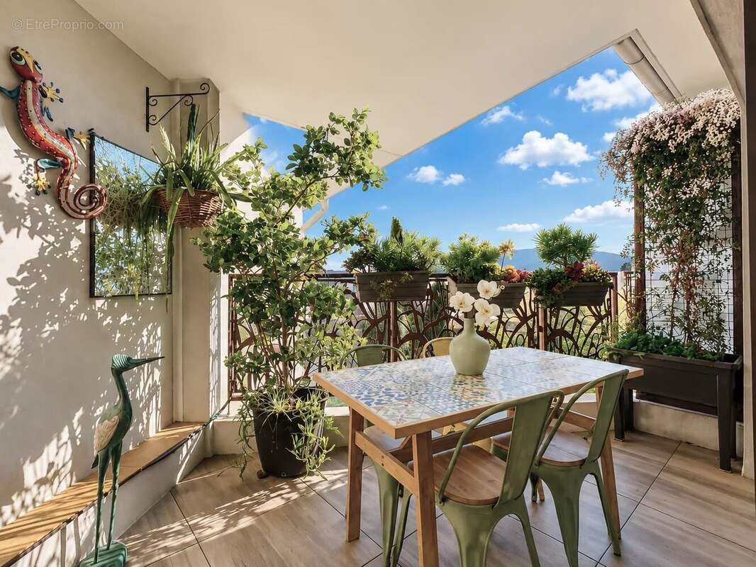 Appartement à HYERES