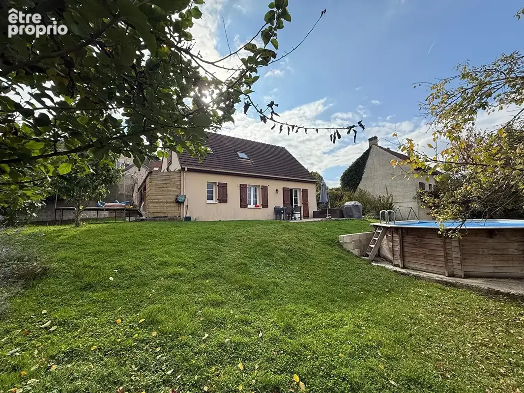 Maison à NESLES-LA-MONTAGNE