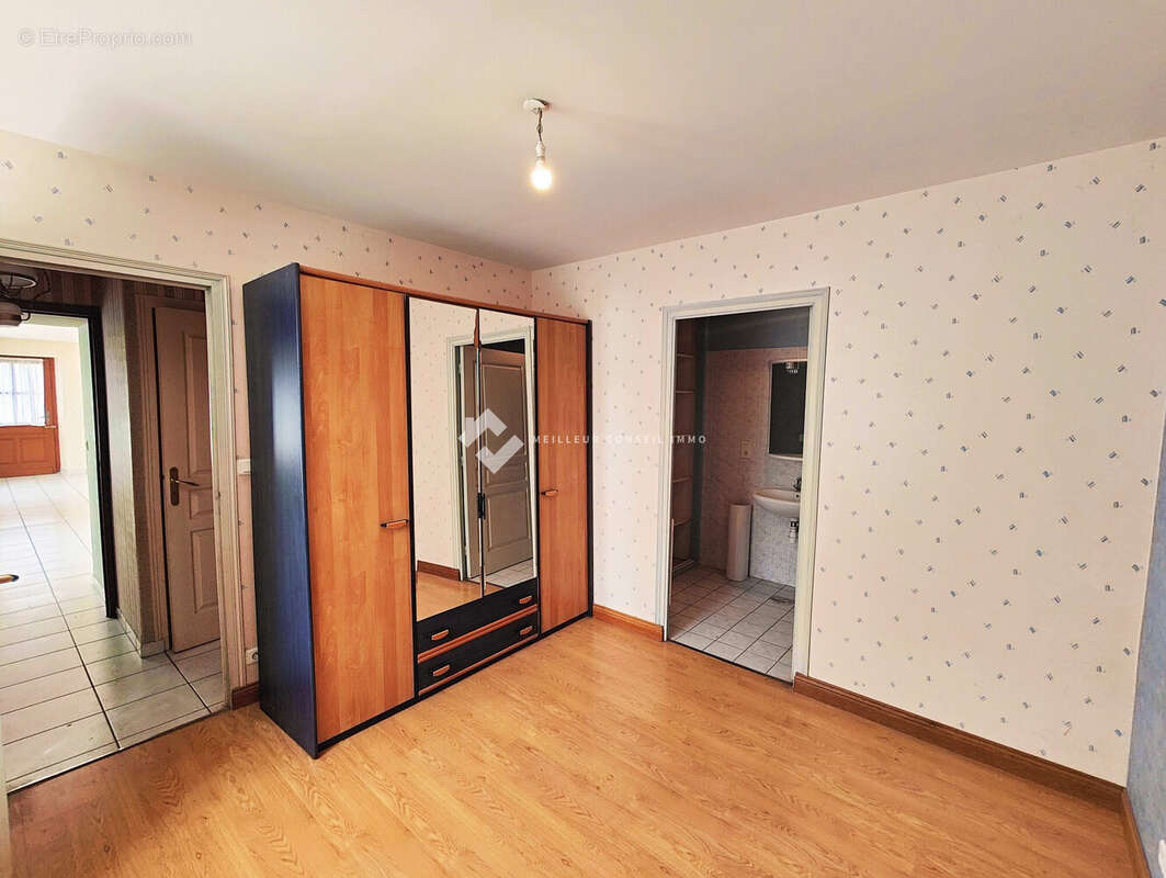 Maison 80 m² à Caurel  - photo 7