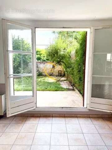 Maison à FONTENAY-LE-FLEURY