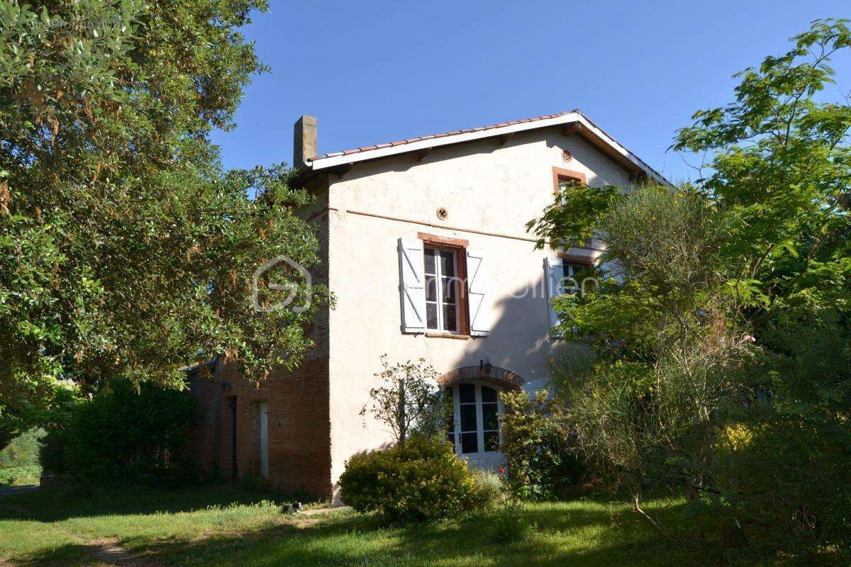 Maison à LANTA