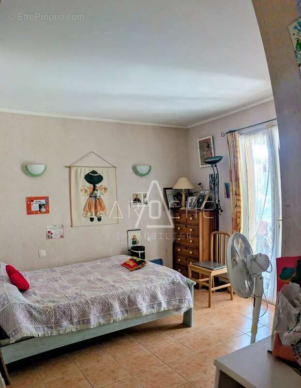 Maison à VILLENEUVE-DE-LA-RAHO