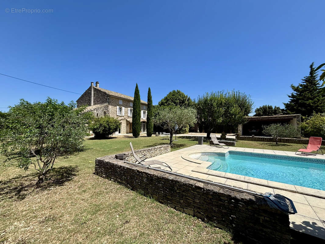 Maison à GRIGNAN