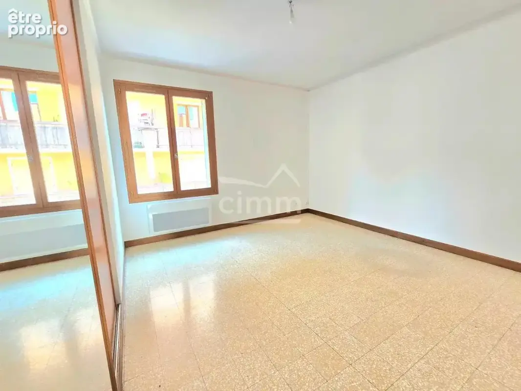Appartement t4 - photo 3