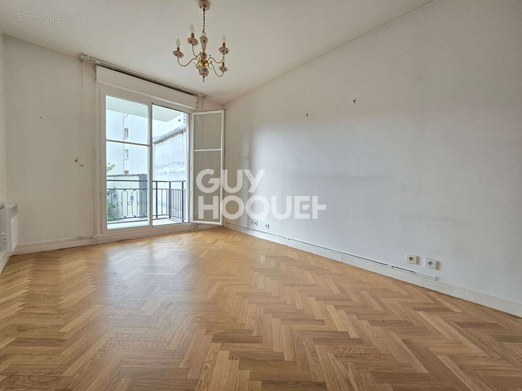 Appartement à BOURG-LA-REINE