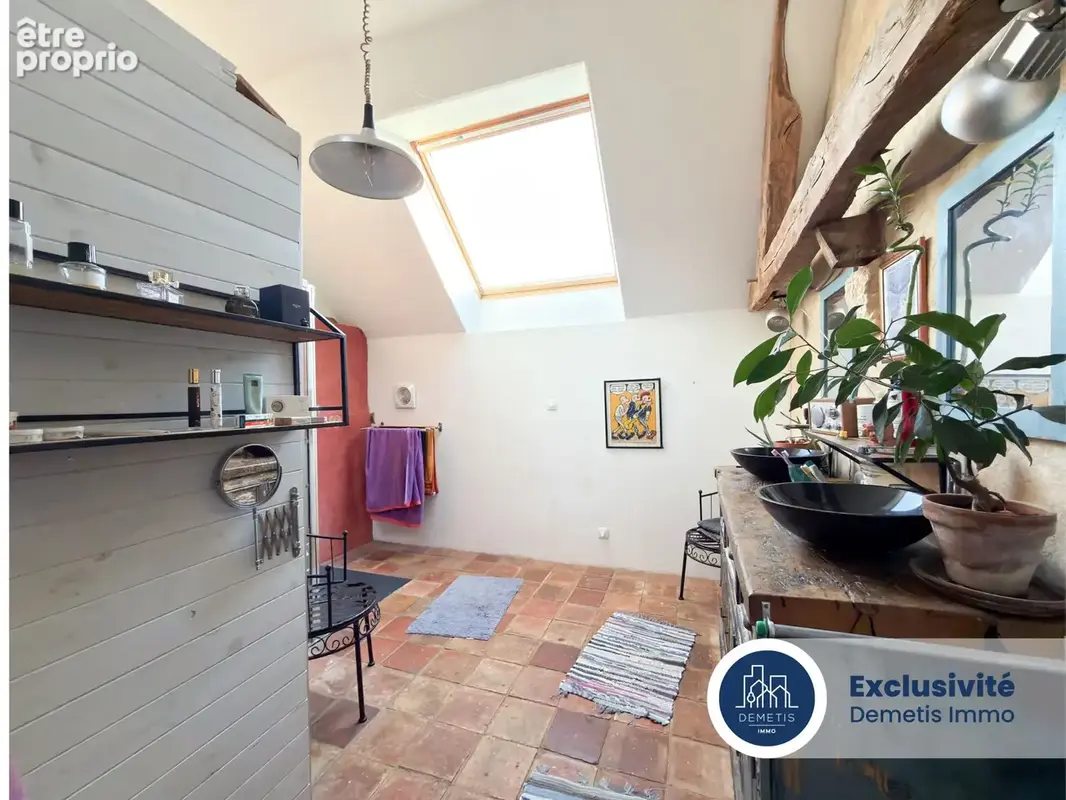 Maison de caractère avec jardin et dépendances - photo 4