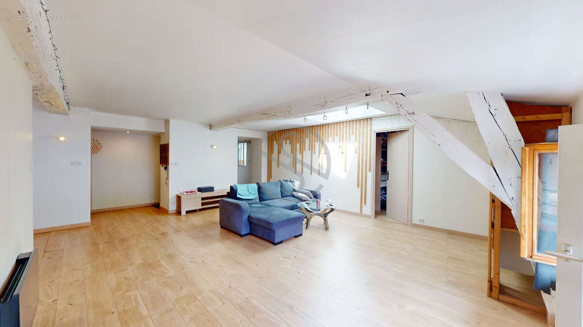 Appartement à BOURGOIN-JALLIEU