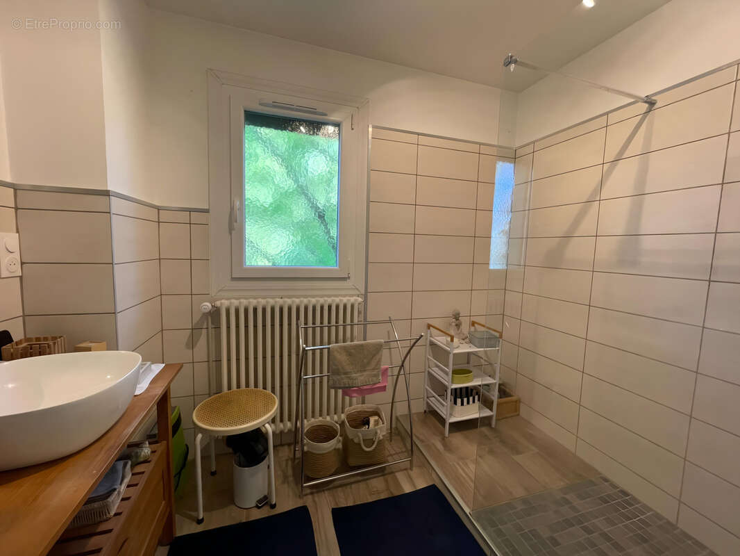 Maison à CHARNAY-LES-MACON