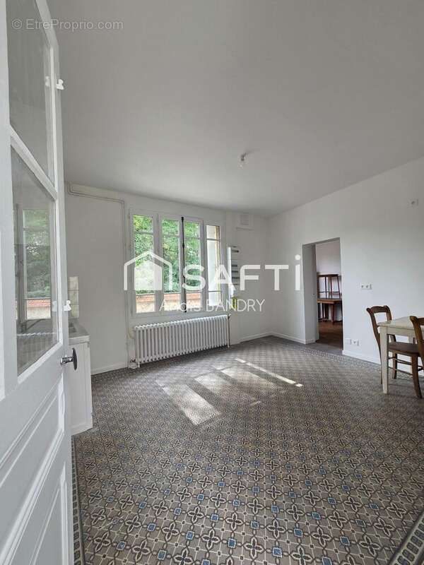 Photo 3 - Maison à BEAURIEUX