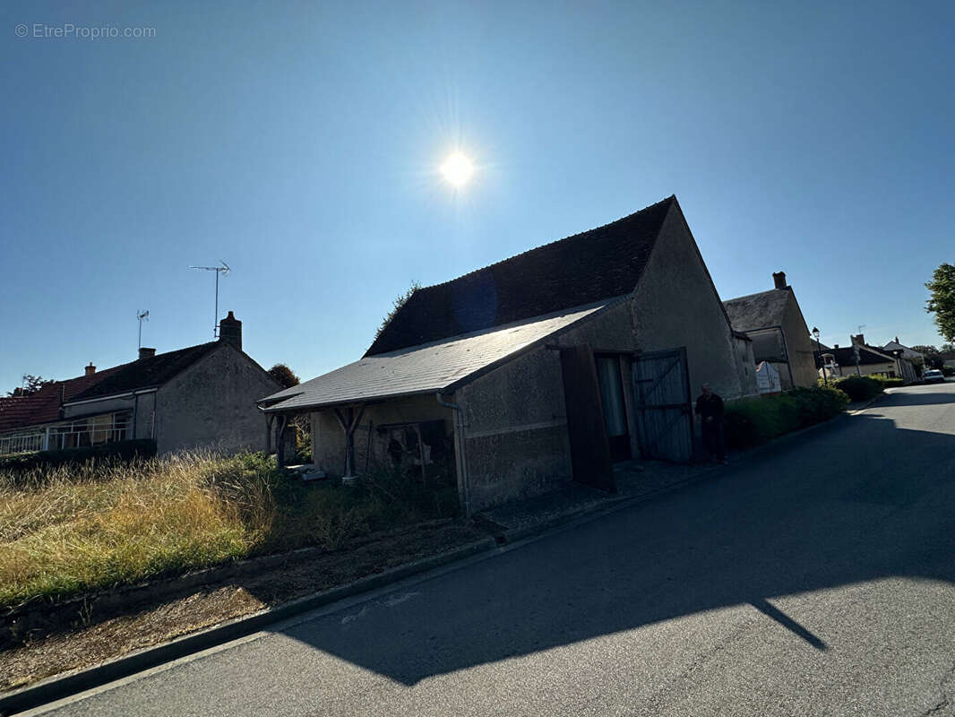 Maison à MONTIPOURET