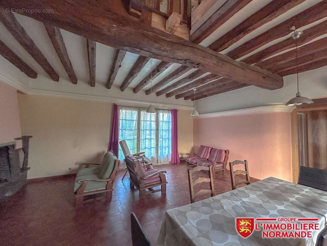 Maison à BENNECOURT