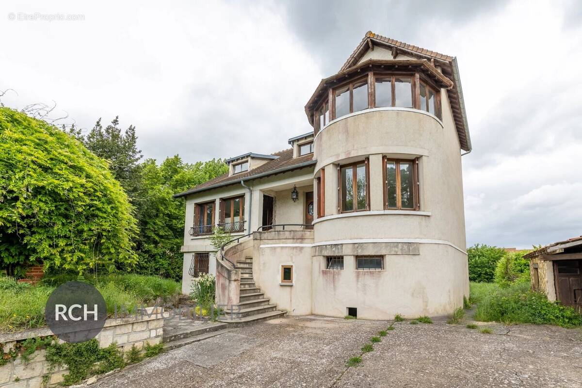 Maison à MONTFORT-L'AMAURY