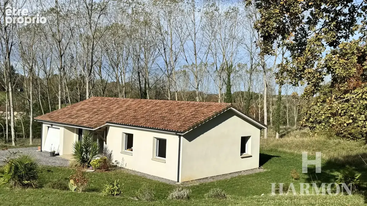 Maison récente de plain pied - photo 9