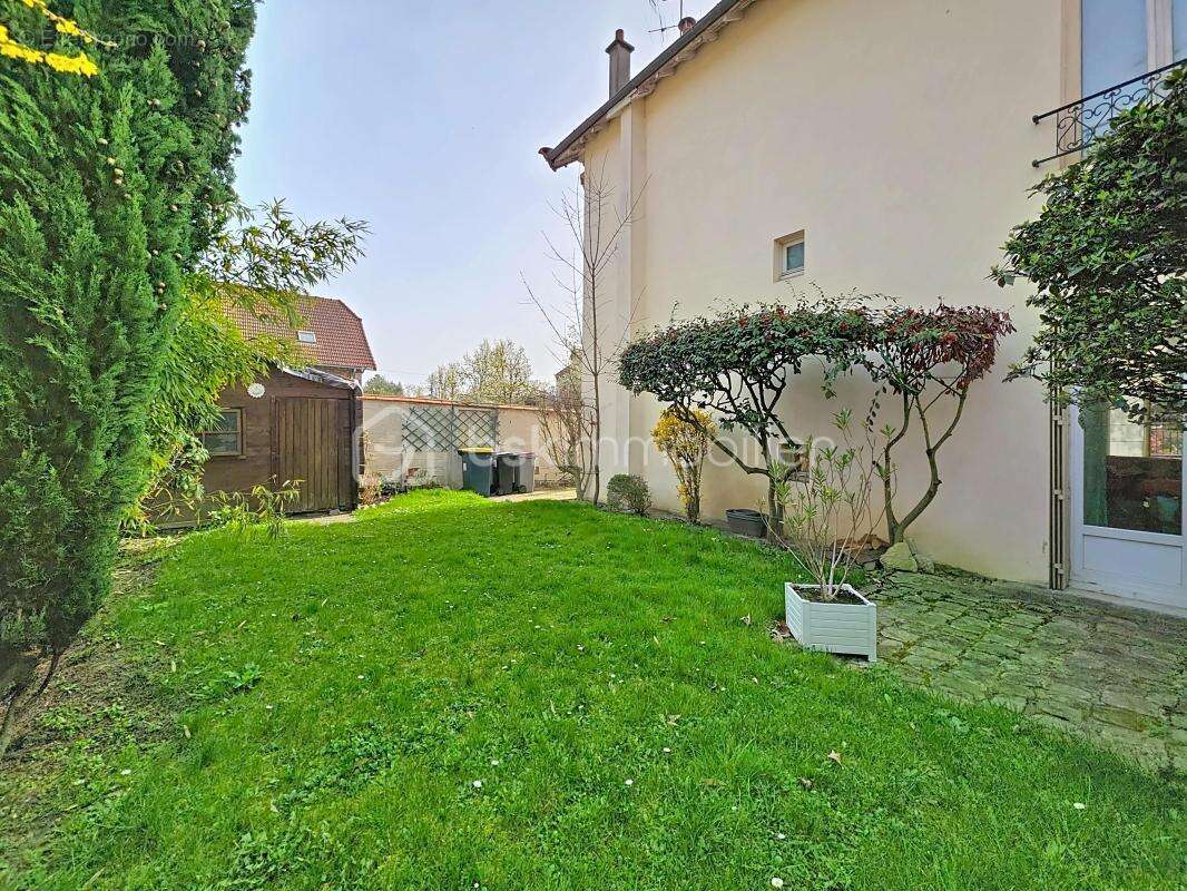 Maison à VILLEMOMBLE