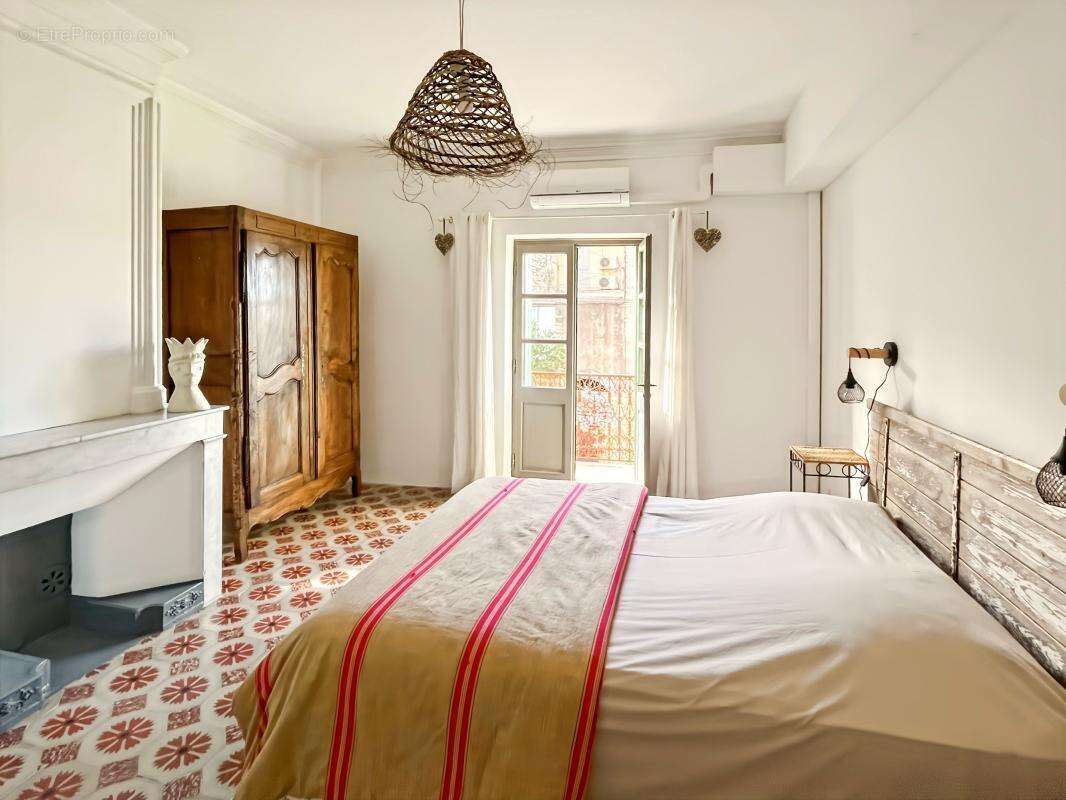 Maison à UZES