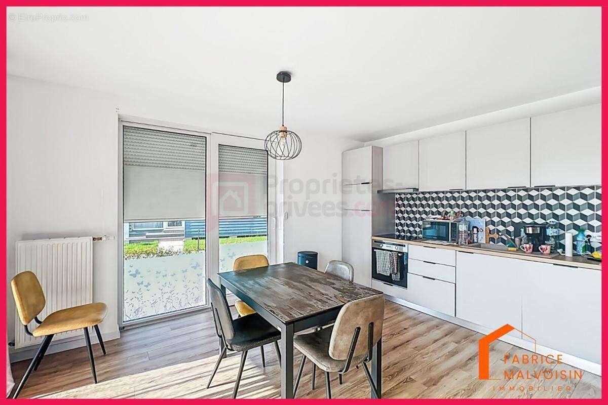 Maison à GROFFLIERS