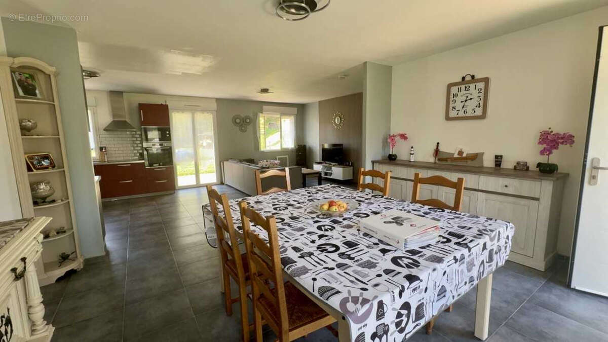 Maison à MOLINCHART