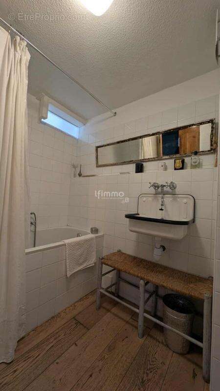 Appartement à SAINT-MARTIN-DE-RE