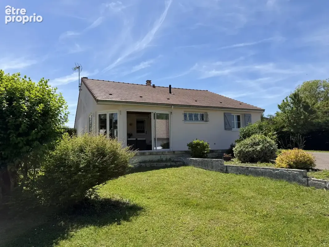 EXCLUSIVITÉ - Charbuy - Pavillon de plain-pied avec grand terrain - photo 16