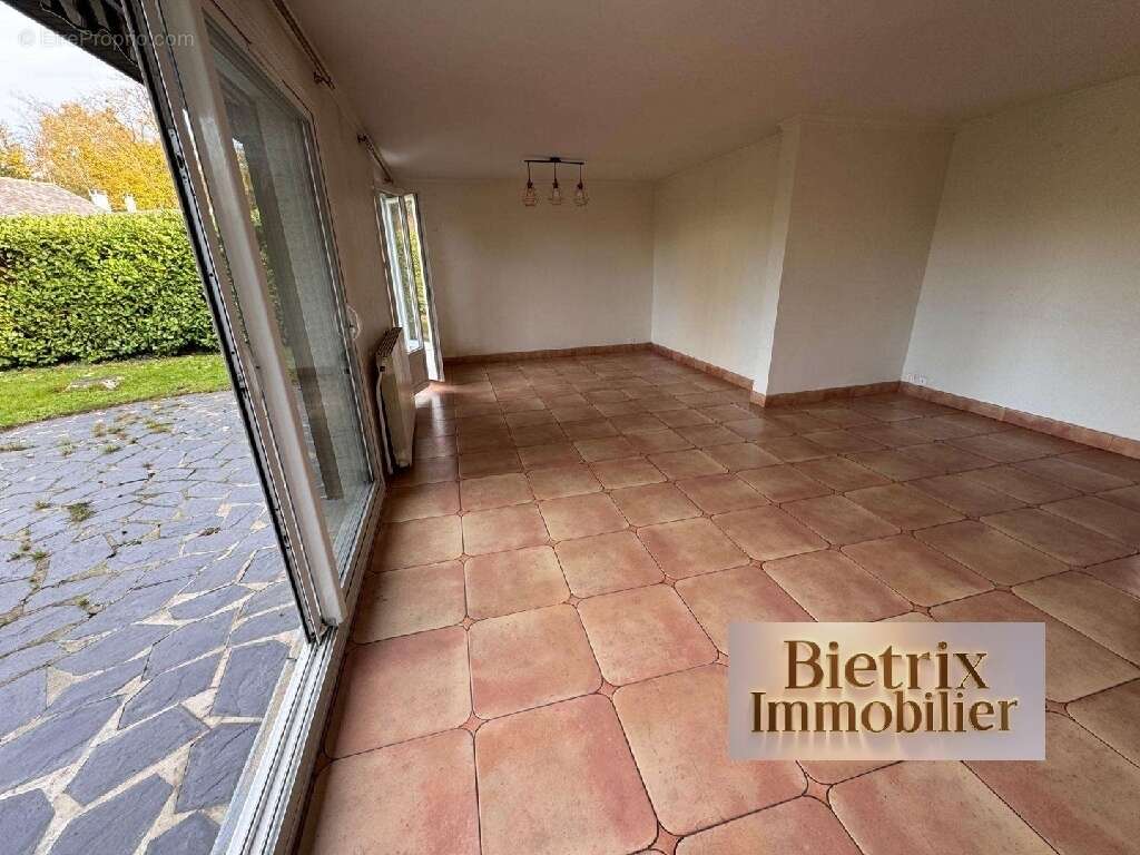 Maison à L&#039;ISLE-ADAM