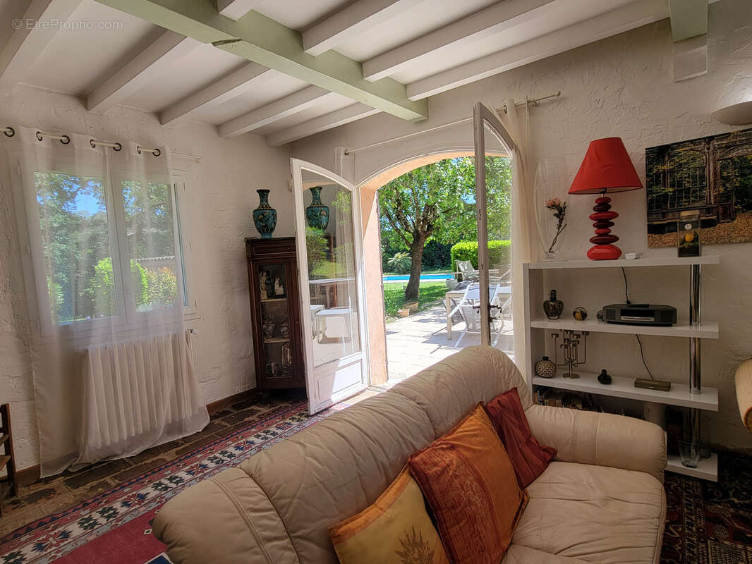 Maison à VALBONNE