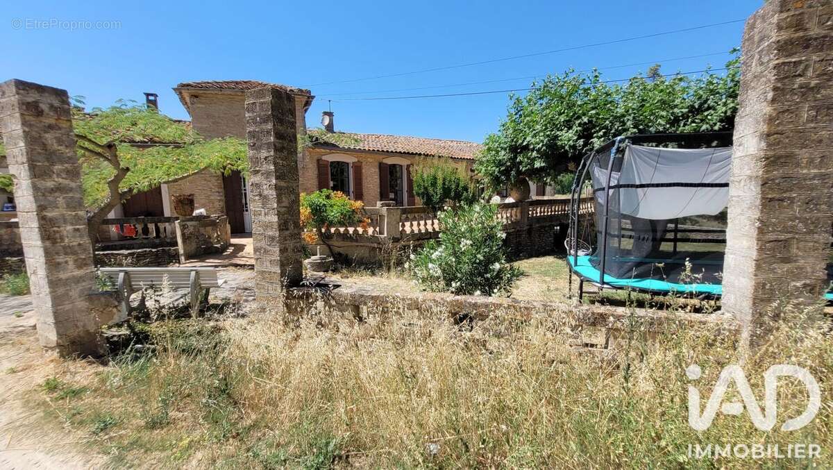 Photo 6 - Maison à MENERBES