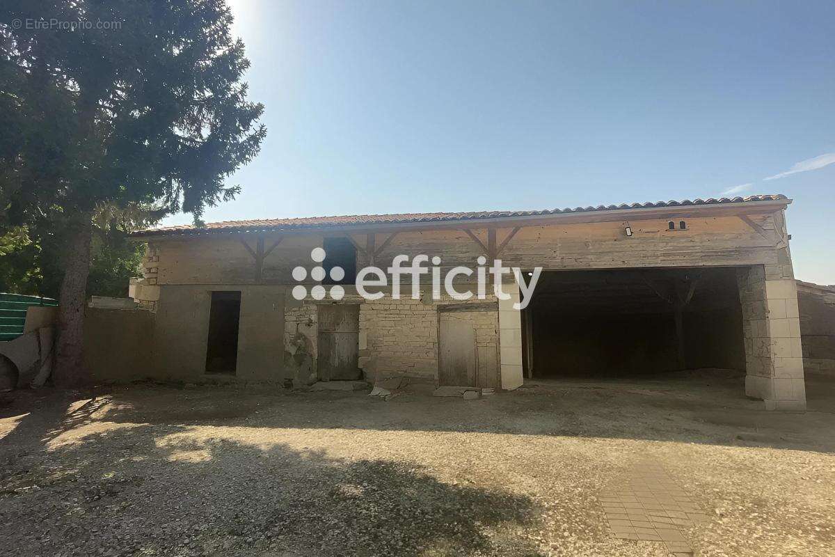 Maison 178 m² à Oradour  - photo 19