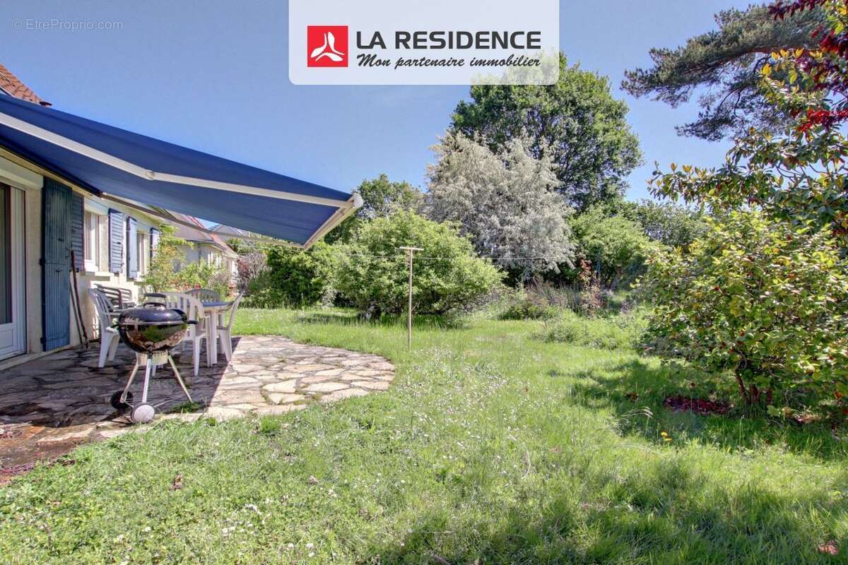 Maison 132 m² à Le Mesnil-Saint-Denis  - photo 9