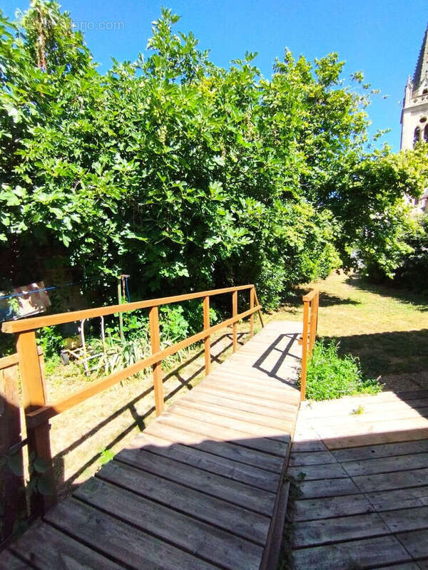 Maison à PORT-SAINTE-FOY-ET-PONCHAPT