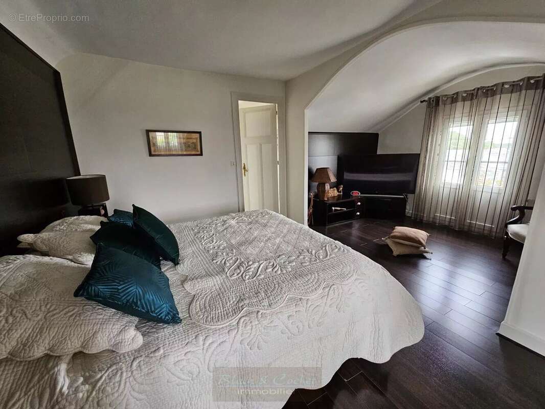 Maison à CHALETTE-SUR-LOING